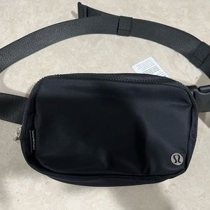 Lululemon belt bag